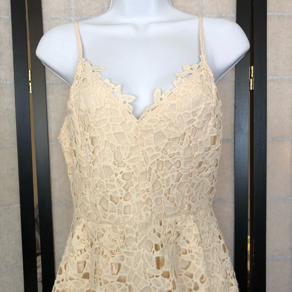 ASTR Lace Midi Dress